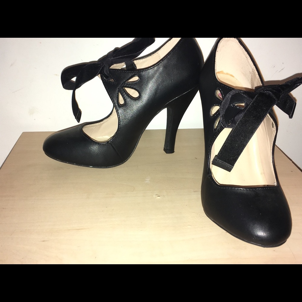 Black Heel